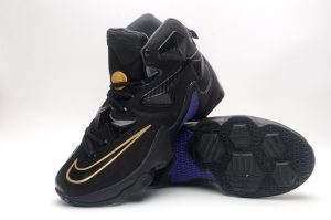 Nike LeBron James 13