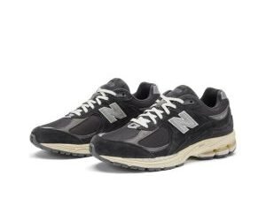 New Balance 2002R