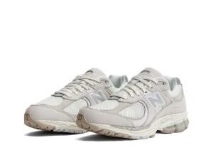New Balance 2002R
