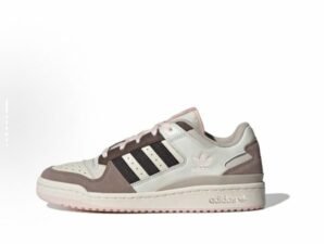 Adidas Forum 84