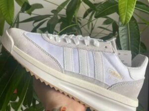 Adidas SL 72