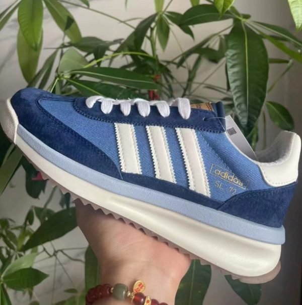 Adidas SL 72