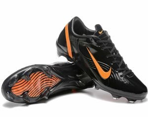 NIKE Mercurial Vapor 1 FG Retro
