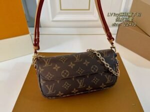Louis Vuitton 17