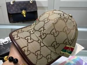 GUCCI CAP 30