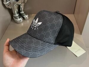 GUCCI CAP 36