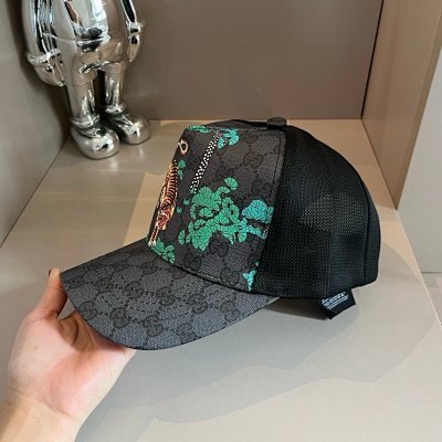GUCCI CAP 27