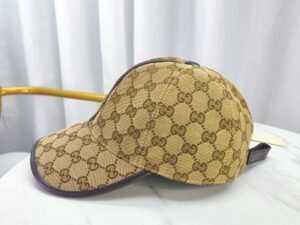 GUCCI CAP11