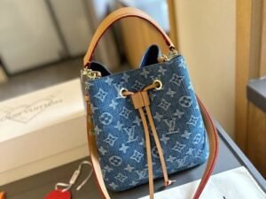 Louis Vuitton 4