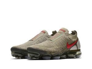 Nike Air VaporMax Moc 2