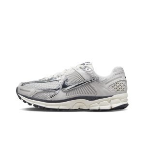 Air Zoom Vomero 5