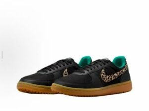 Nike Field General 82 SP