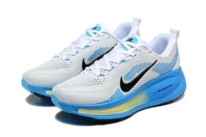 Nike Vomero V18