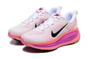 Nike Vomero V18