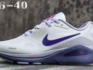 NIke Structure 26