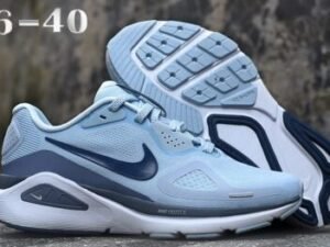 NIke Structure 26