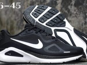 NIke Structure 26 (Copy)