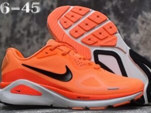 NIke Structure 26