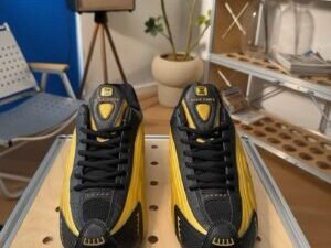 Nike Shox R4