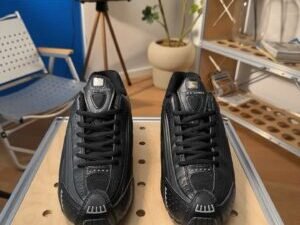 Nike Shox R4