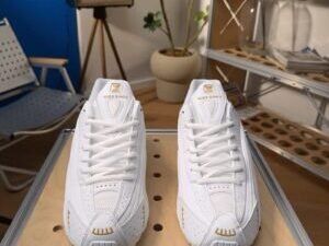 Nike Shox R4