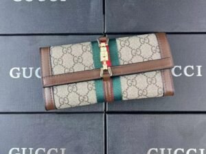 Luxury Gucci Wallet 21