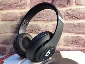 AirPods Max (USB-C)  1